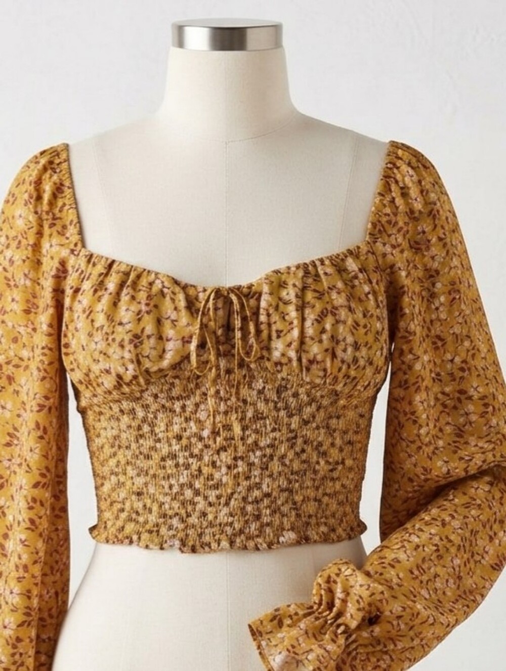 Smocked Romantic Floral Square-Neck Floral Print Crop Top Large